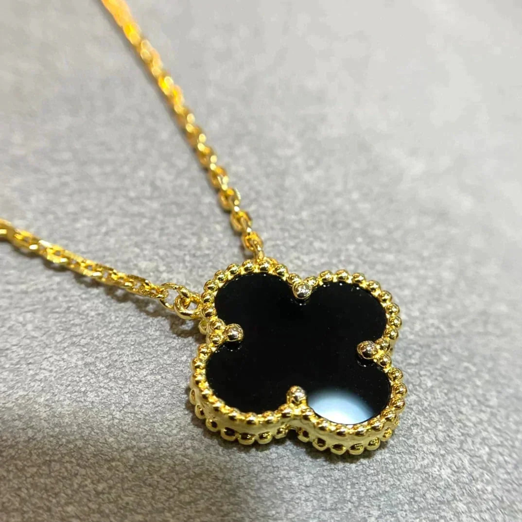 [Zalyn Jewelry ]CLOVER 15MM BLACK ONYX SINGLE FLOWER NECKLACE