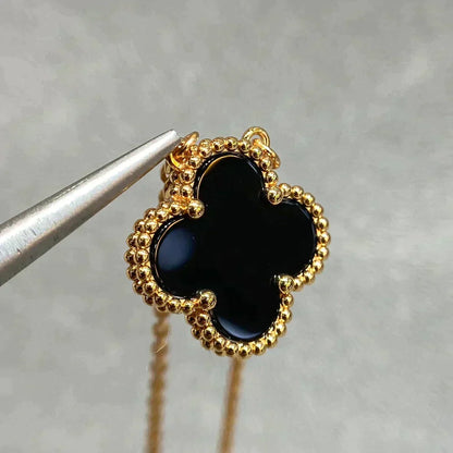 [Zalyn Jewelry ]CLOVER 15MM BLACK ONYX SINGLE FLOWER NECKLACE