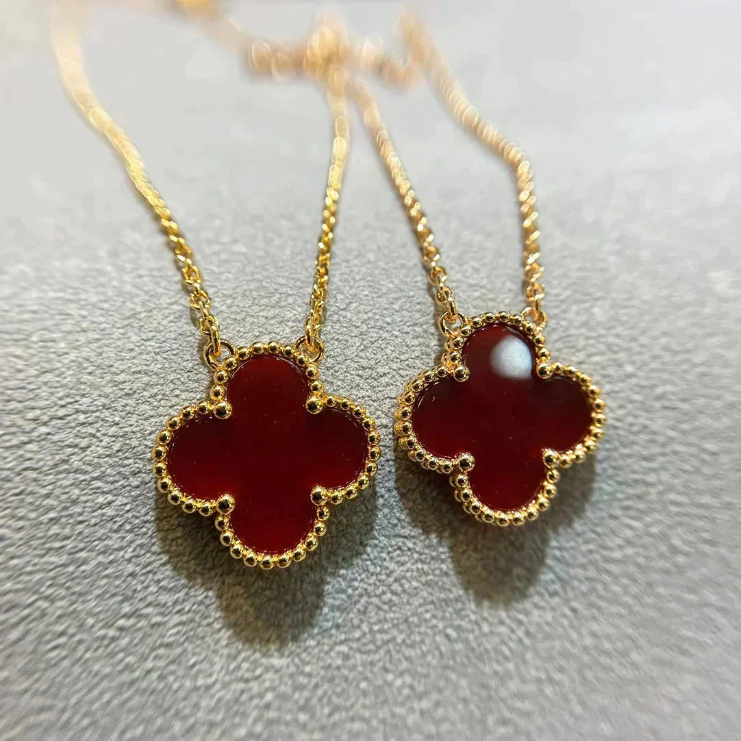 [Zalyn Jewelry ]CLOVER 15MM CARNELIAN SINGLE FLOWER NECKLACE