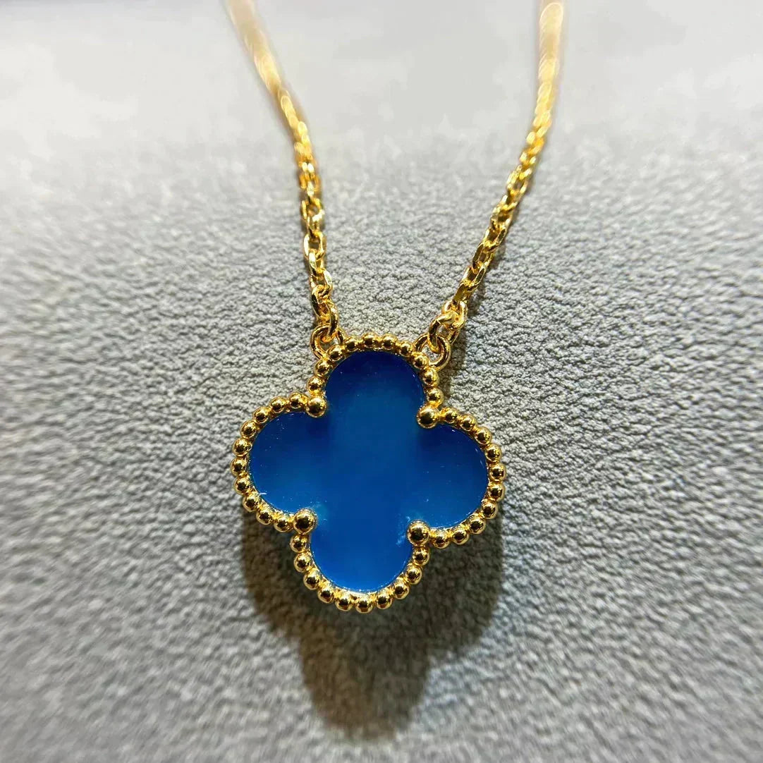 [Zalyn Jewelry ]CLOVER 15MM BLUE AGATE NECKLACE
