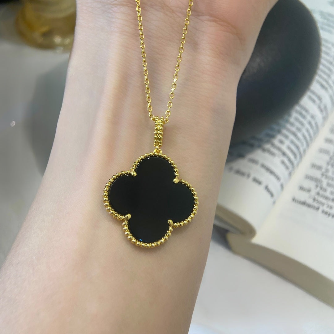 [Zalyn Jewelry ]CLOVER 25MM NECKLACE GOLD ONYX