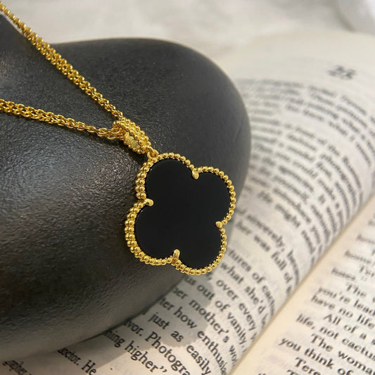[Zalyn Jewelry ]CLOVER 25MM NECKLACE GOLD ONYX