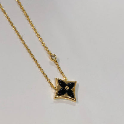 [Zalyn]STAR BLACK MOP NECKLACE
