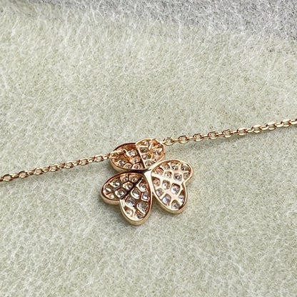 [Zalyn]PAVÉ DIAMOND FLOWER CHARM NECKLACE