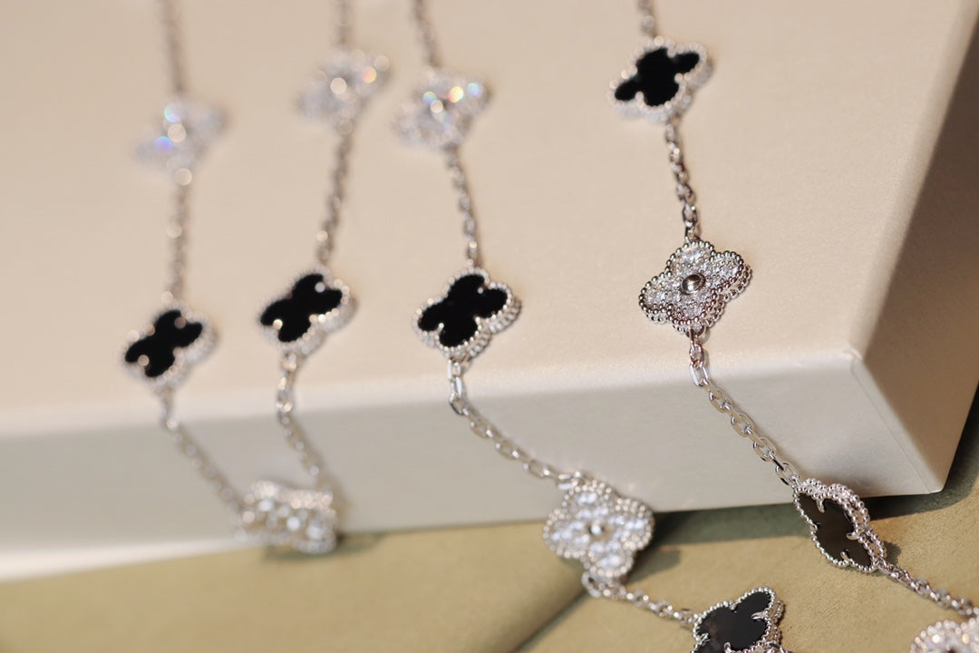 [Zalyn Jewelry ]CLOVER 20 MOTIFS ONYX DIAMOND SILVER