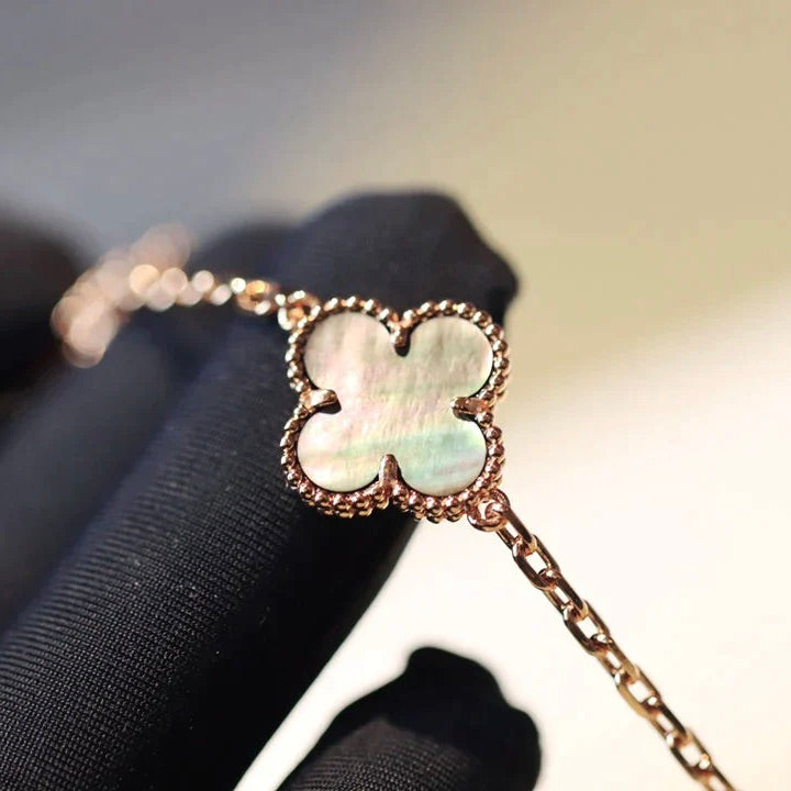[Zalyn Jewelry ]CLOVER 20 MOTIFS DARK MOP DIAMOND  NECKLACE