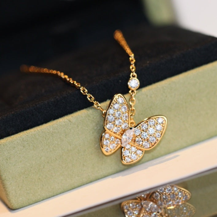 [Zalyn]BUTTERFLY DIAMOND CHARM NECKLACE