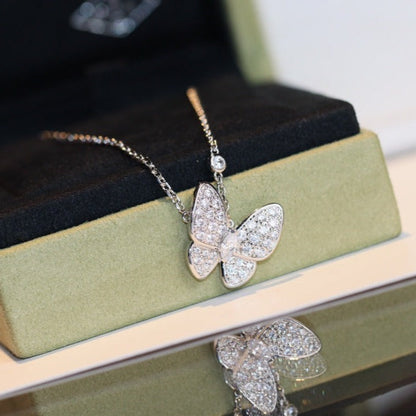 [Zalyn]BUTTERFLY DIAMOND CHARM NECKLACE