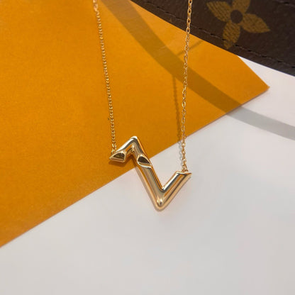 [Zalyn]VOLTE UPSIDE DOWN NECKLACE