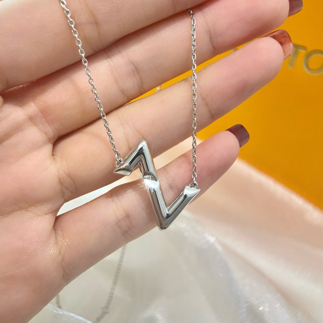 [Zalyn]VOLTE UPSIDE DOWN NECKLACE