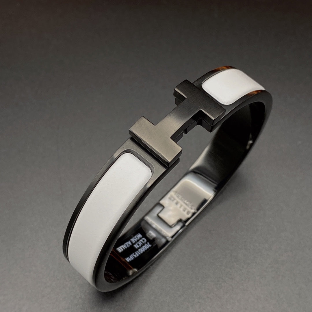 [Zalyn]H BRACELET 12MM BLACK WHITE CERAMIC