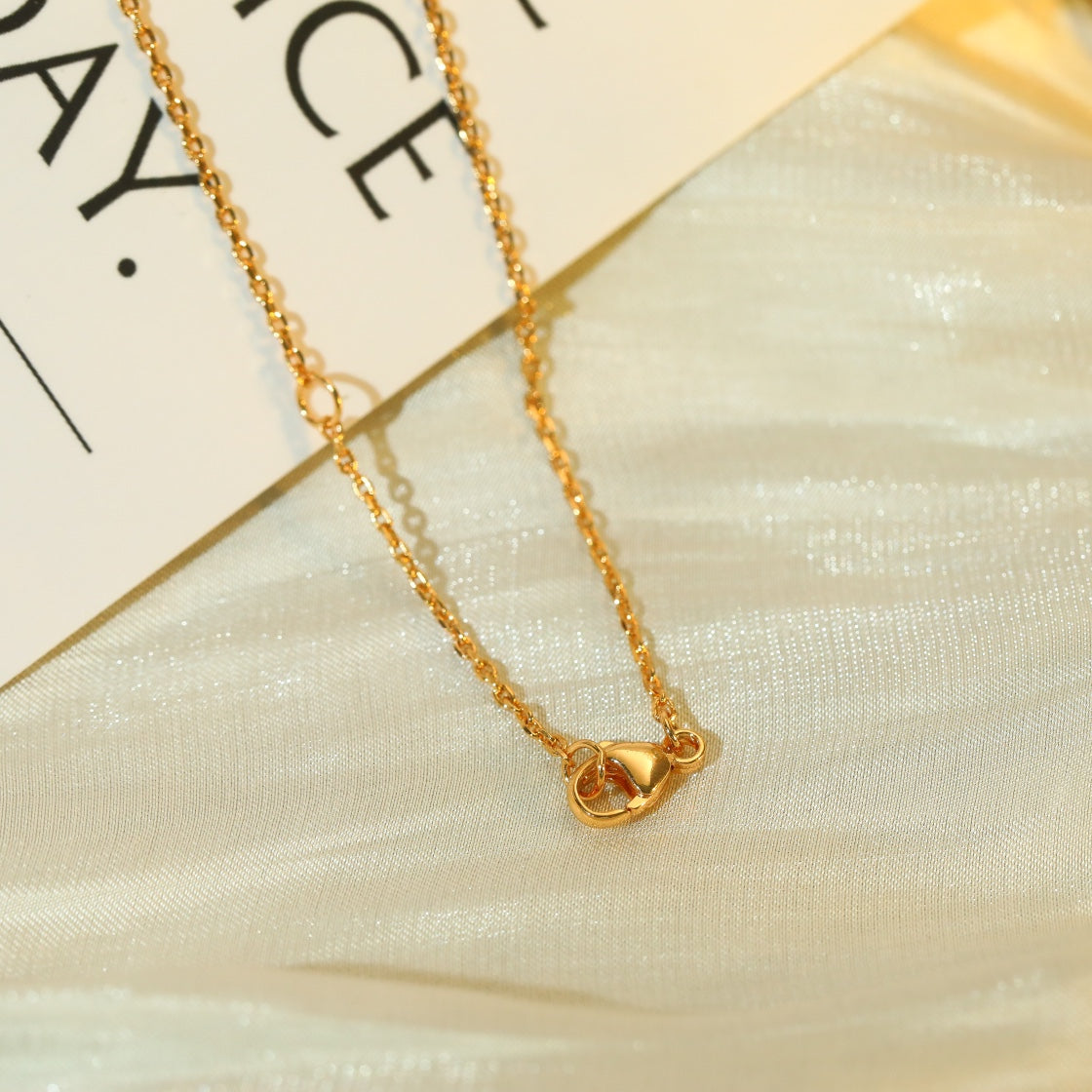[Zalyn]VOLT SILVER DIAMOND PEDANT NECKLACE