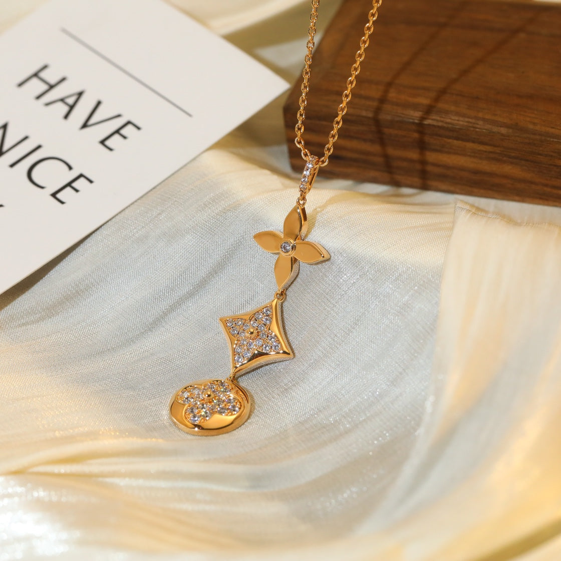 [Zalyn]STAR AND SUN DIAMOND ROSE GOLD NECKLACE