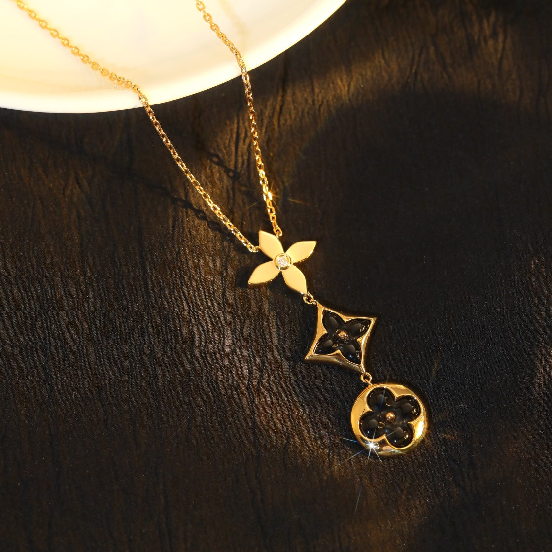 [Zalyn]STAR AND SUN ONYX ROSE GOLD NECKLACE