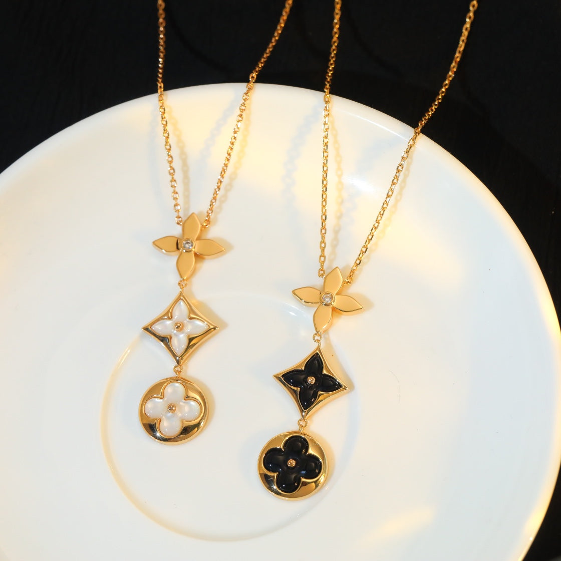 [Zalyn]STAR AND SUN ONYX ROSE GOLD NECKLACE