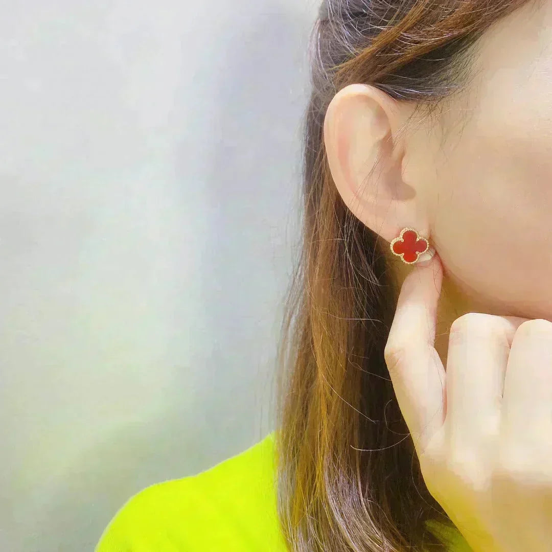 [Zalyn Jewelry ]CLOVER MEDIUM 1 MOTIFS CARNELIAN  EARRINGS