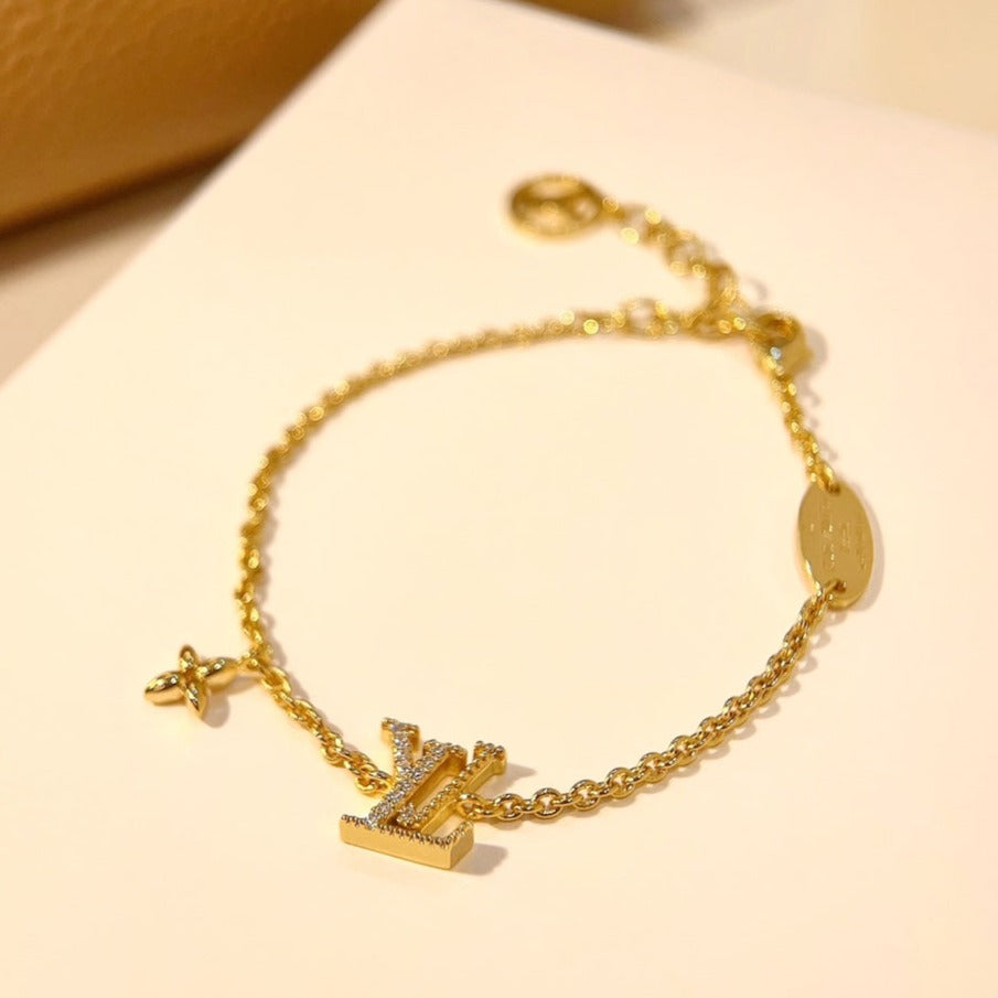 [Zalyn]LOGO STAR MOTIF GOLD BRACELET