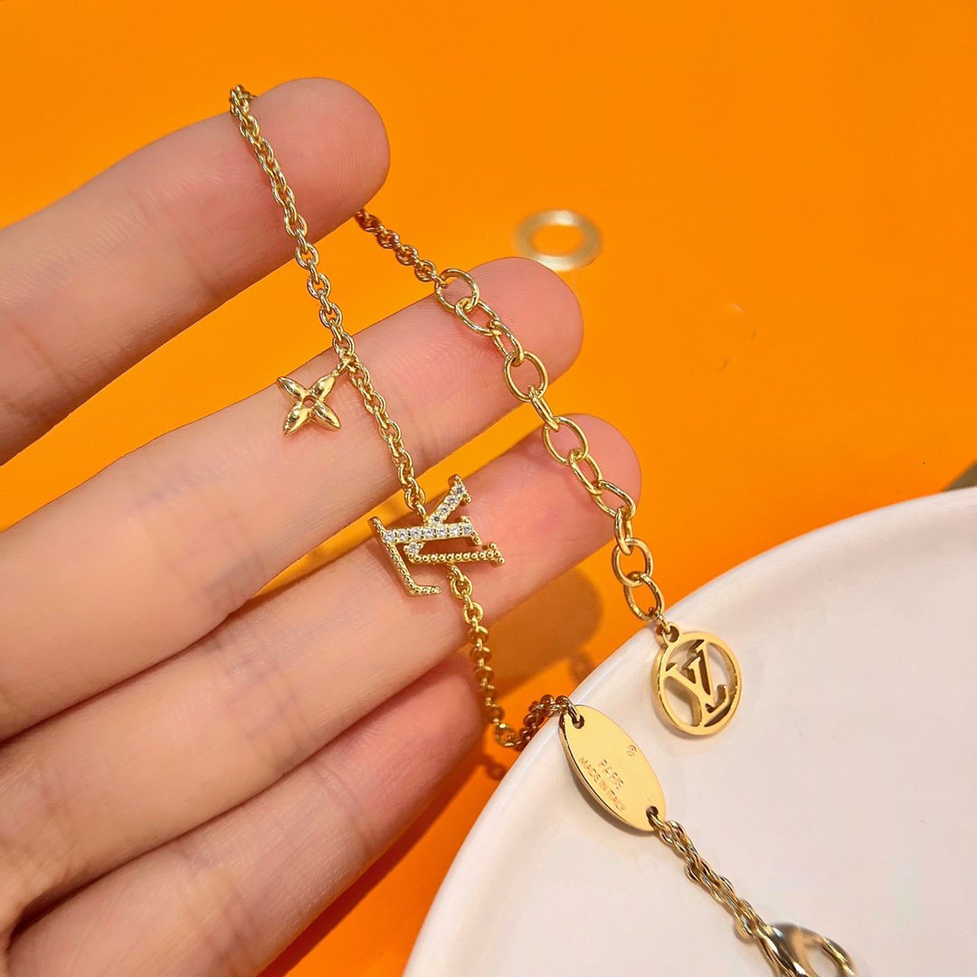 [Zalyn]LOGO STAR MOTIF GOLD BRACELET