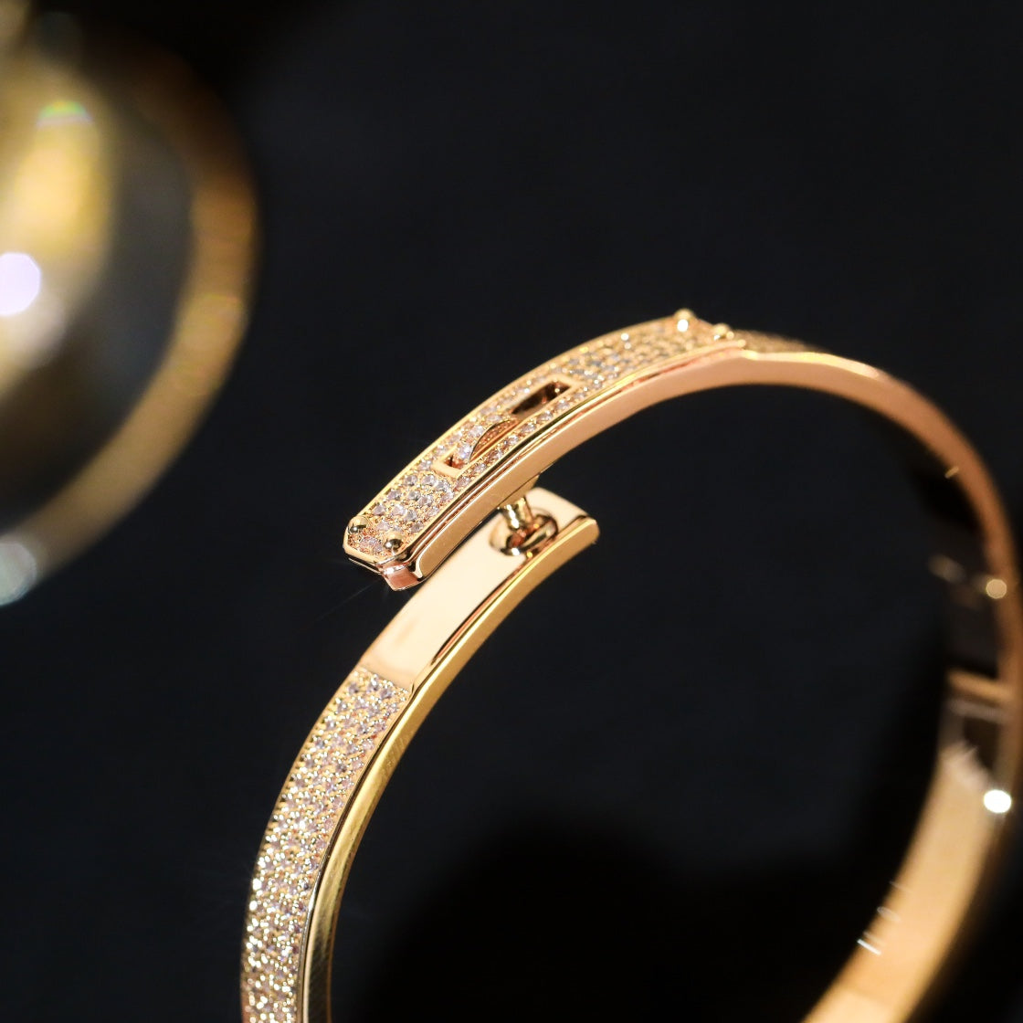 [Zalyn]KELLY BRACELET DIAMOND PAVED