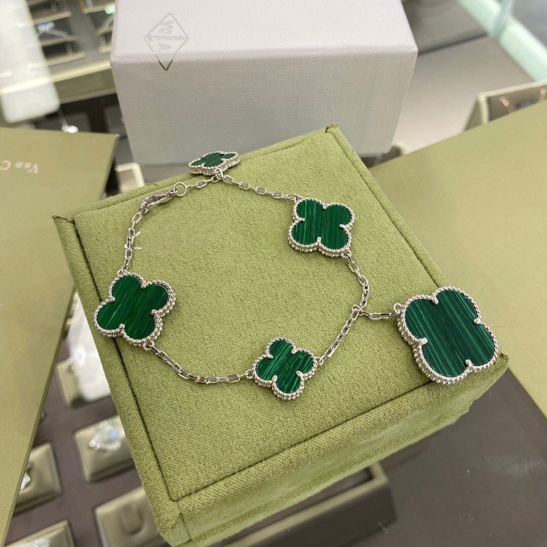 [Zalyn Jewelry ]CLOVER 5 MOTIFS SIVLER MALACHITE BRACELET