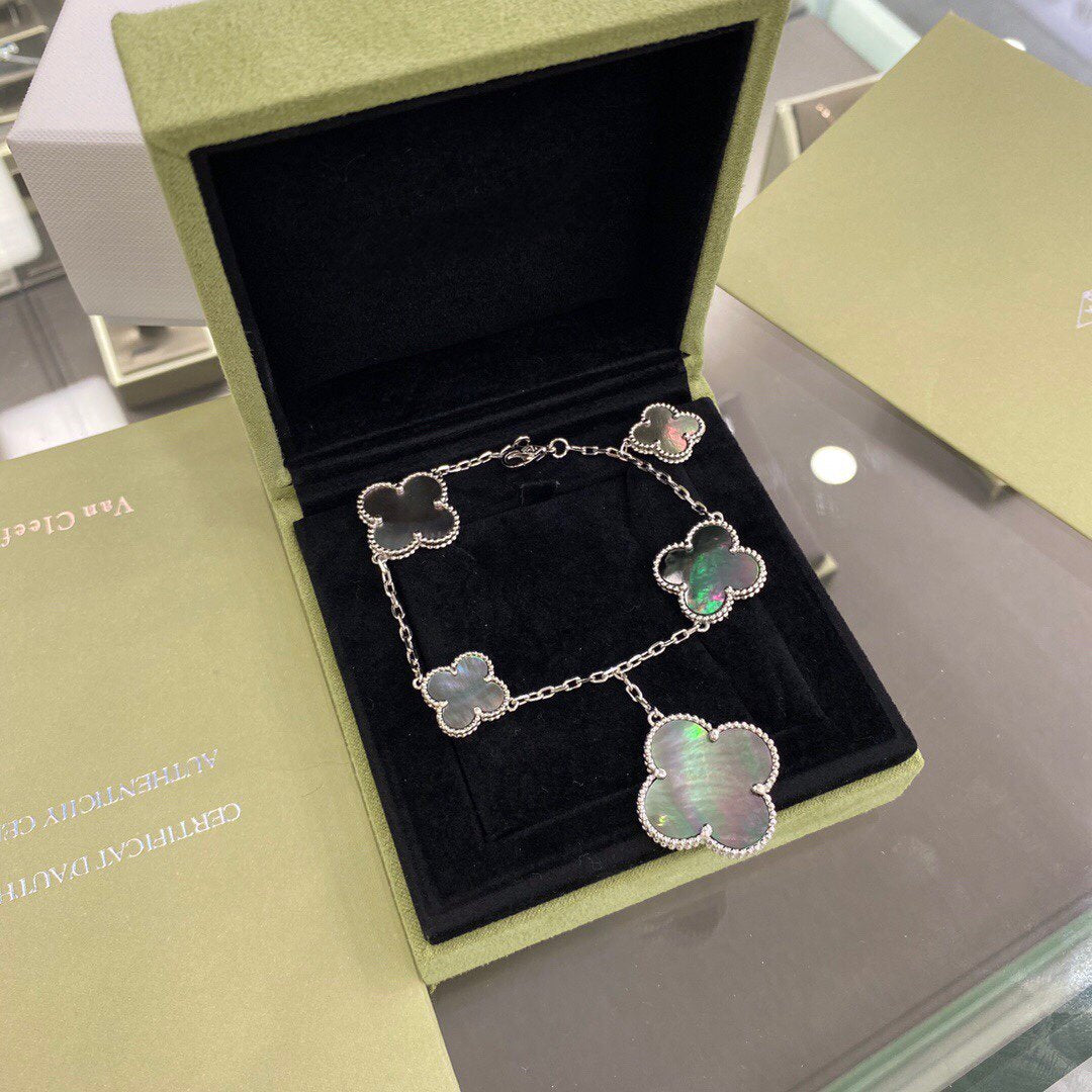[Zalyn Jewelry ]CLOVER 5 MOTIFS SIVLER DARK MOP BRACELET