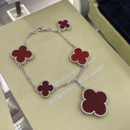 [Zalyn Jewelry ]CLOVER 5 MOTIFS SIVLER CARNELIAN BRACELET
