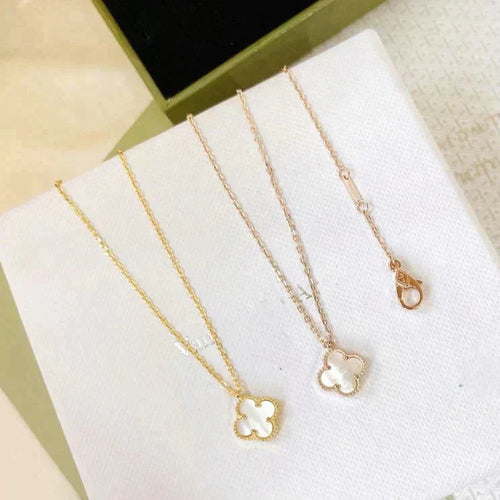 [Zalyn Jewelry ]CLOVER MINI 9.5MM WHITE MOTHER-OF-PEARL NECKLACE