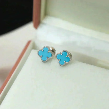 [Zalyn Jewelry ]CLOVER MINI 9.5MM ONYX STUD EARRINGS SILVER