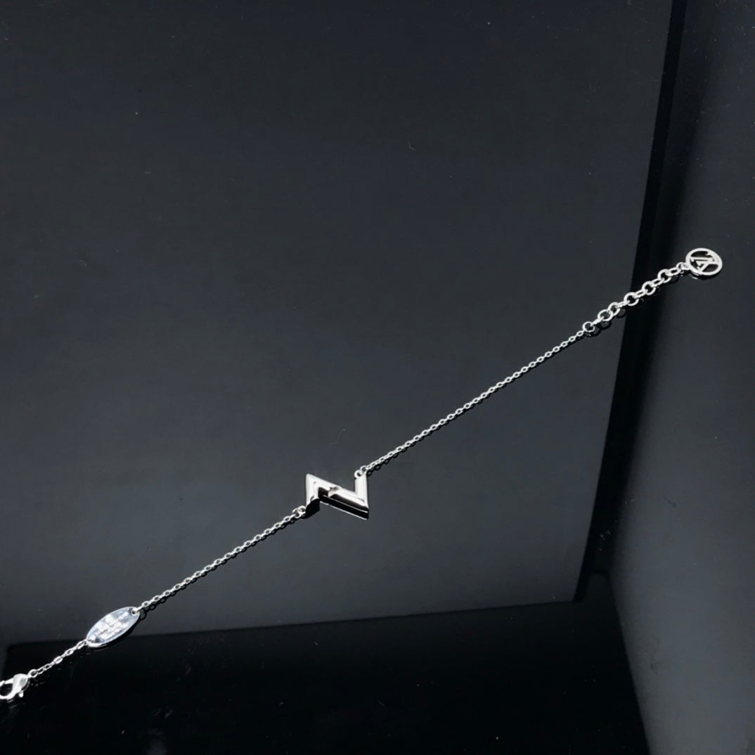 [Zalyn]VOLT LV LOGO BRACELET