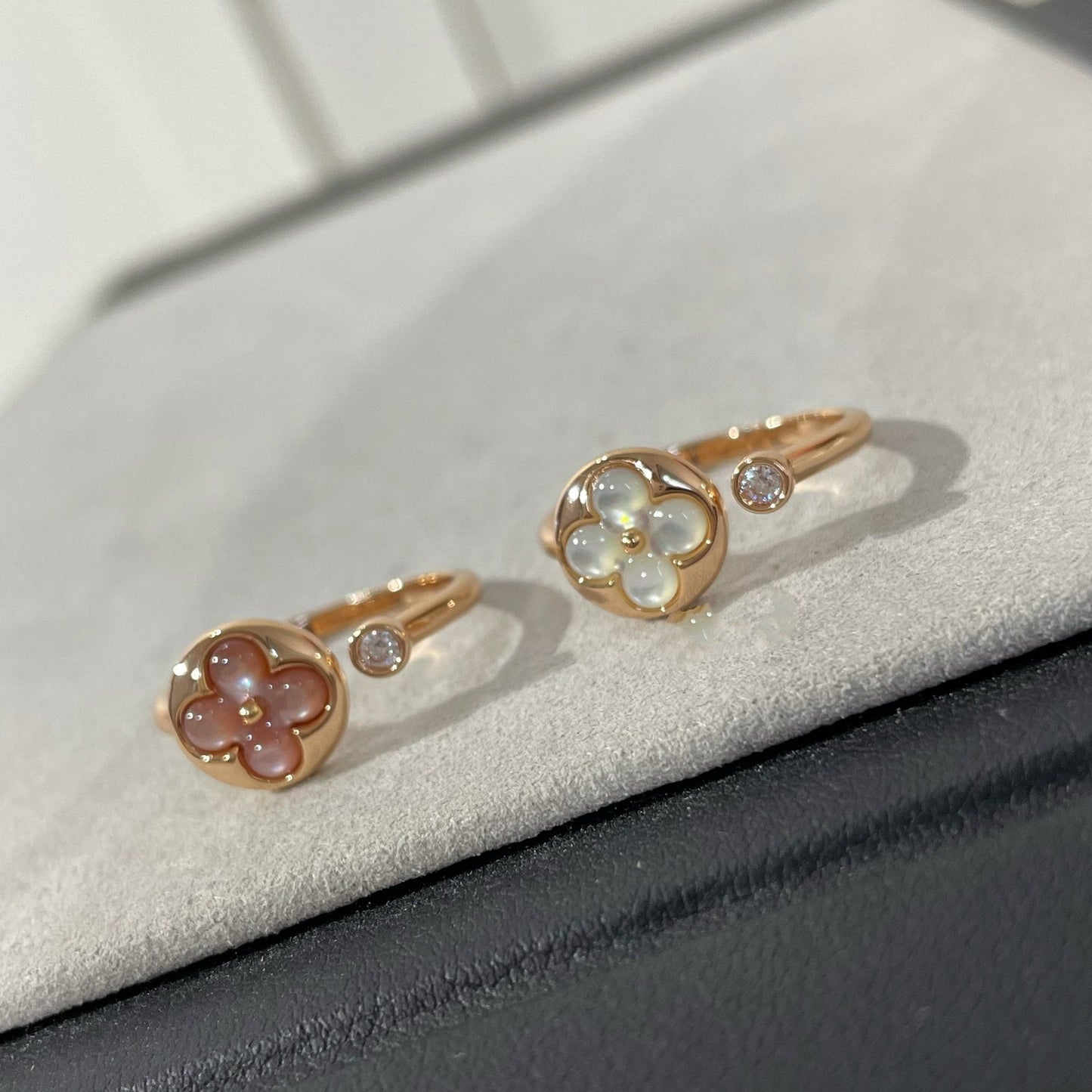 [Zalyn]SUN 1 DIAMOND PINK MOP RING