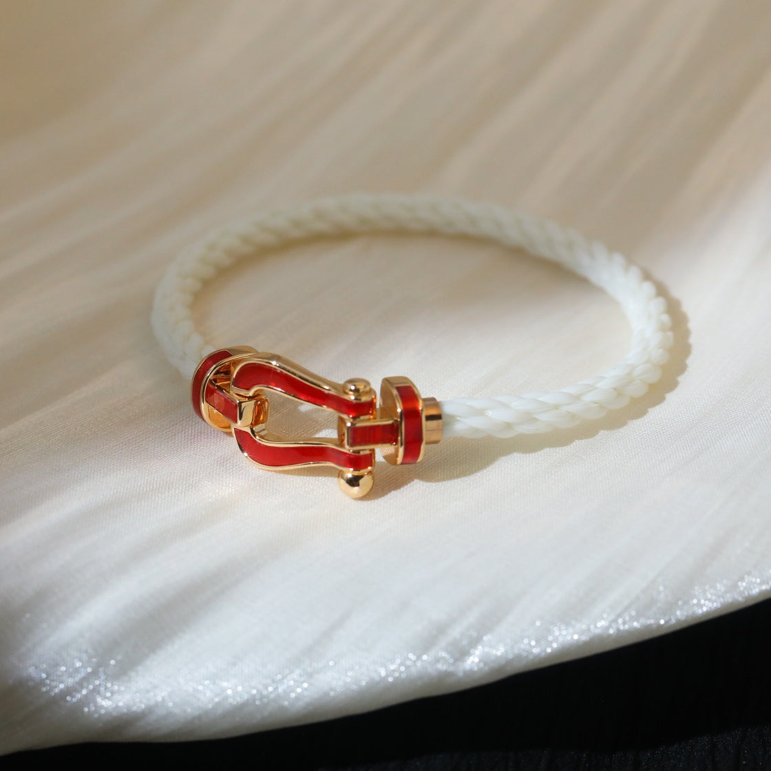 [Zalyn Jewelry ]FORCE 10 WHITE TEXTILE DIAMOND PAVED