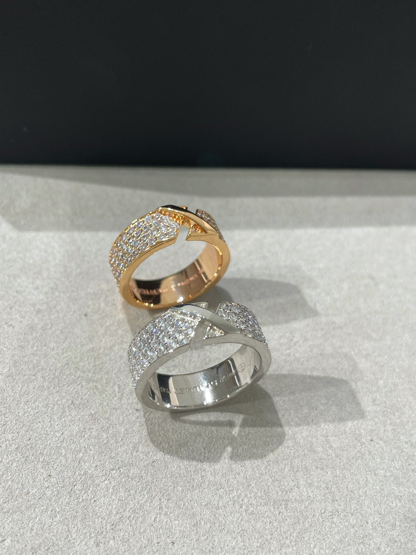 [Zalyn]LIENS EVIDENCE  DIAMOND PAVED RING