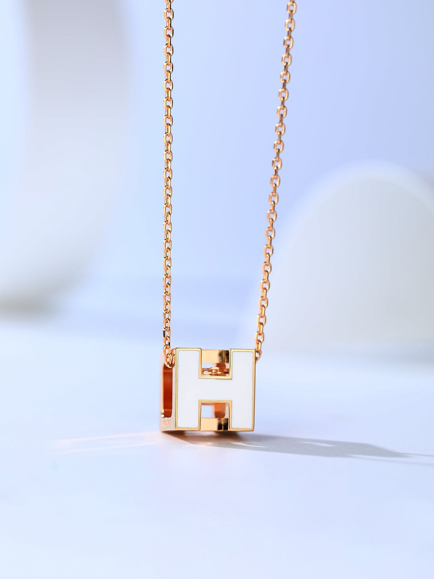 [Zalyn]H CAGE ROSE GOLD NECKLACE