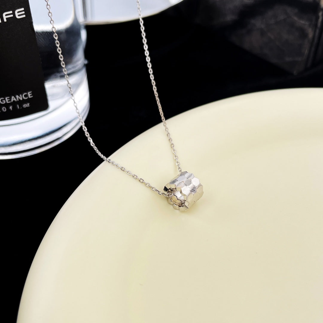[Zalyn]BEE MINI PEDANT DIAMOND NECKLACE