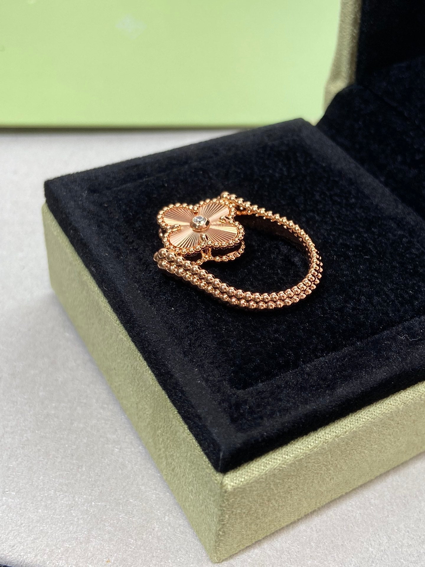 [Zalyn]LUCKY CLOVER ROSE GOLD REVERSIBLE RING