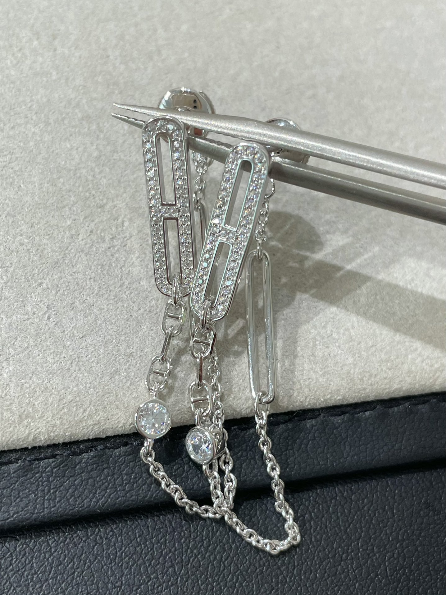 [Zalyn]CHAINE CHAOS DIAMOND DROP EARRINGS