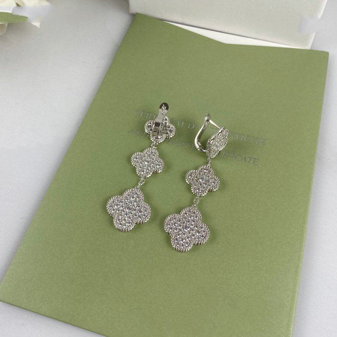 [Zalyn Jewelry ]CLOVER 3 MOTIF DIAMOND SILVER DROP EARRINGS