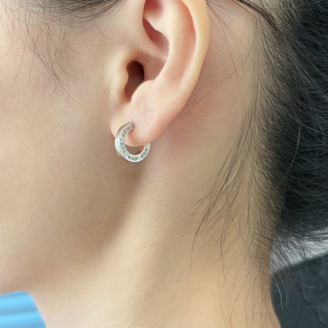 [Zalyn Jewelry ]LOVE DIAMOND EARRINGS