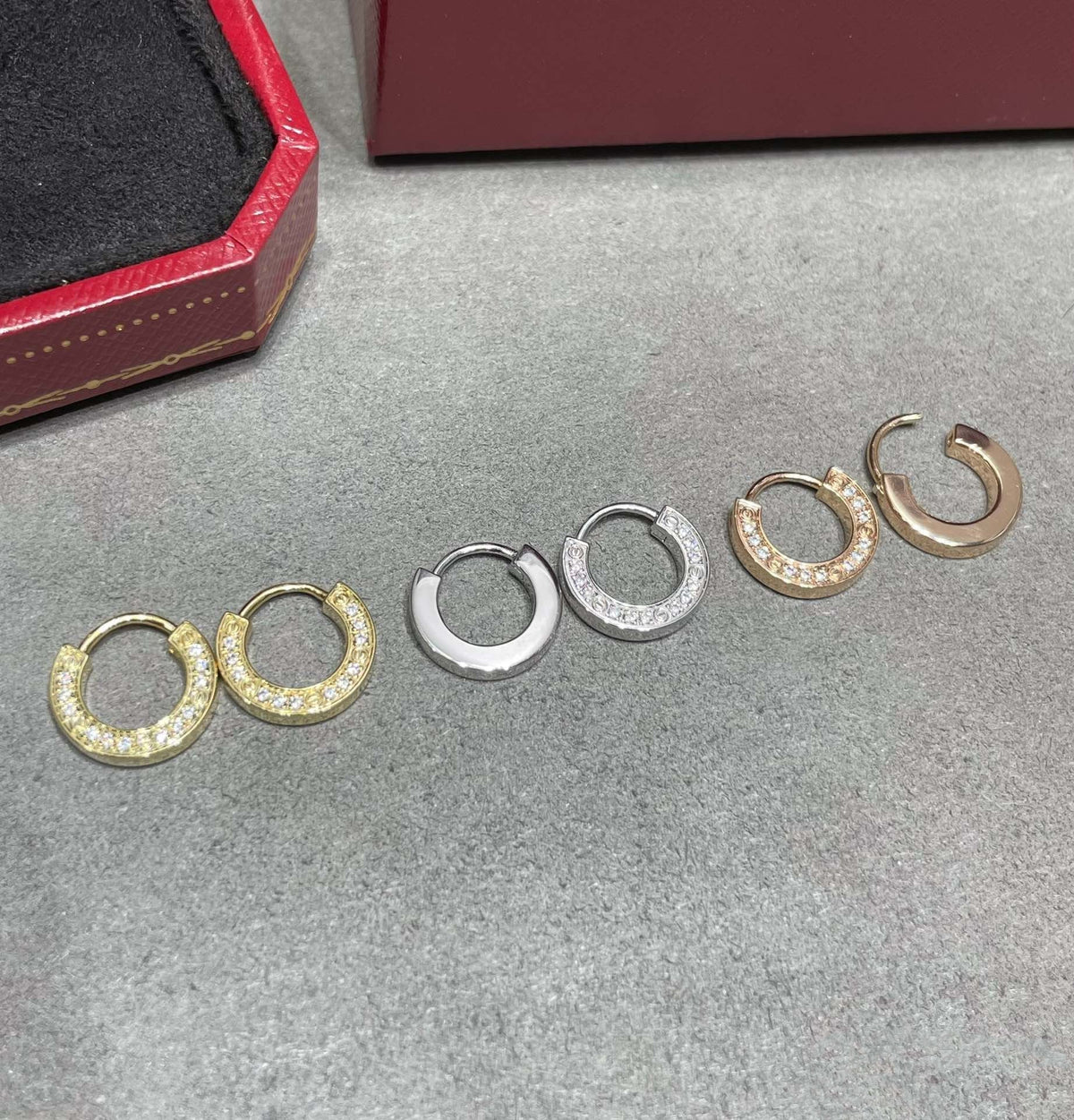 [Zalyn Jewelry ]LOVE DIAMOND EARRINGS