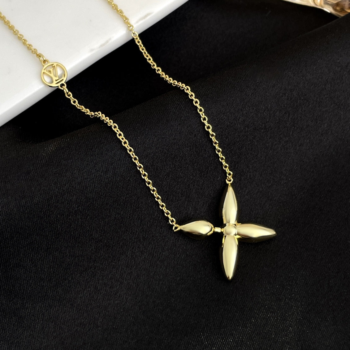 [Zalyn]LOUISETTE GOLD NECKLACE