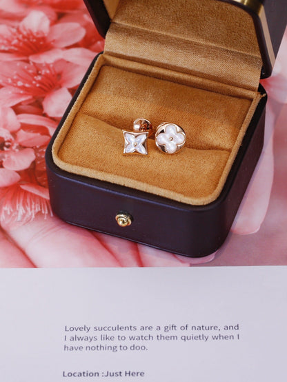 [Zalyn]STAR AND SUN ROSE GOLD MOP STUD EARRINGS