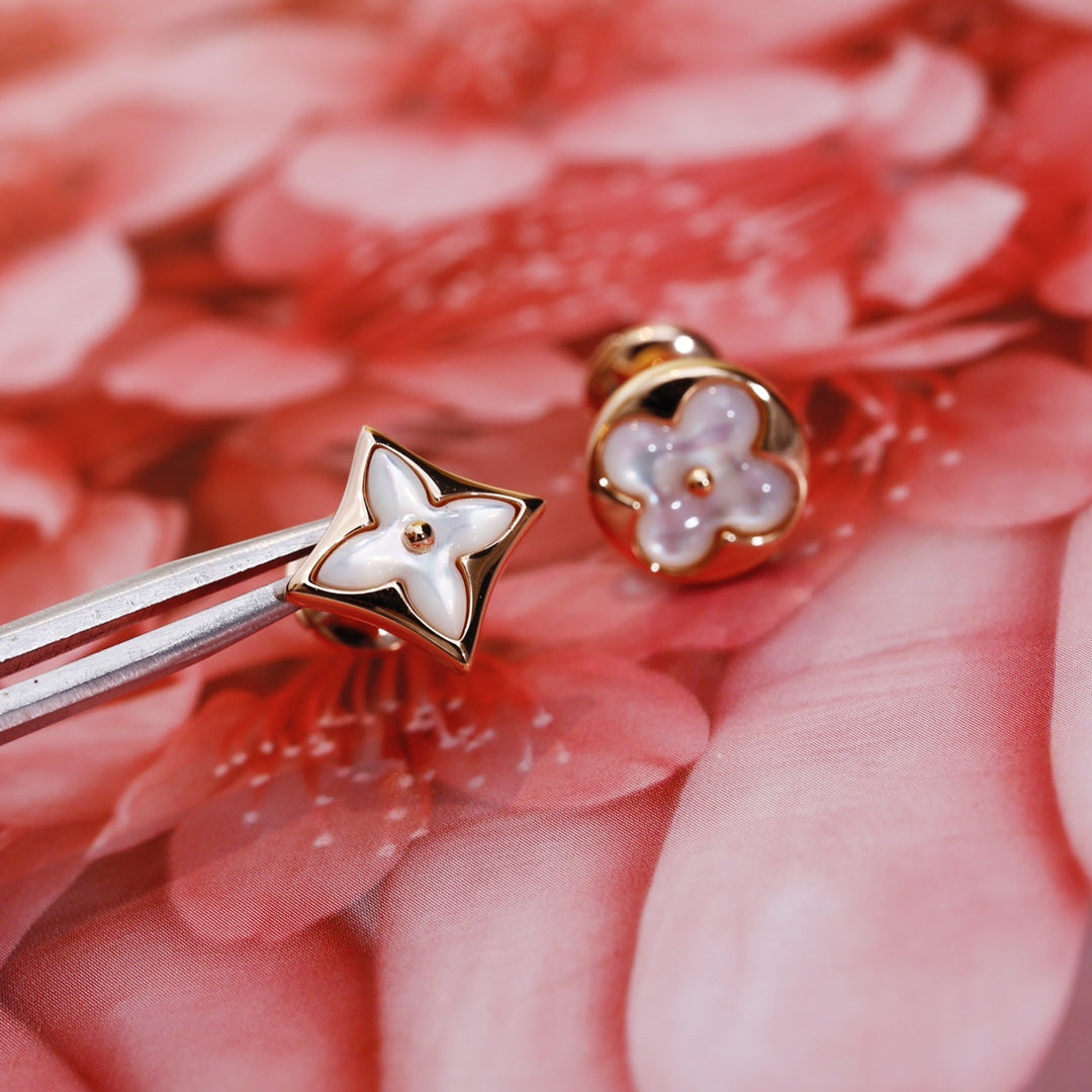 [Zalyn]STAR AND SUN ROSE GOLD MOP STUD EARRINGS
