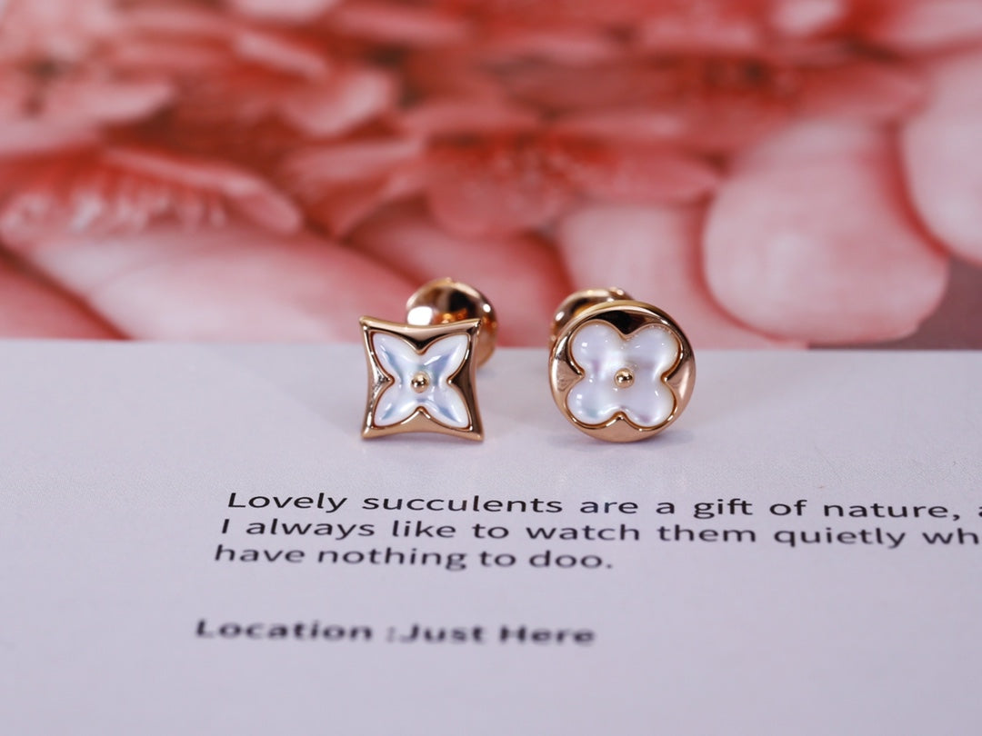 [Zalyn]STAR AND SUN ROSE GOLD MOP STUD EARRINGS