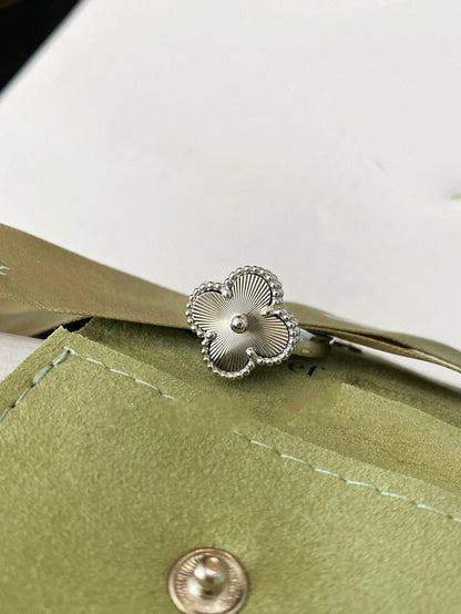 [Zalyn Jewelry ]CLOVER SILVER RING