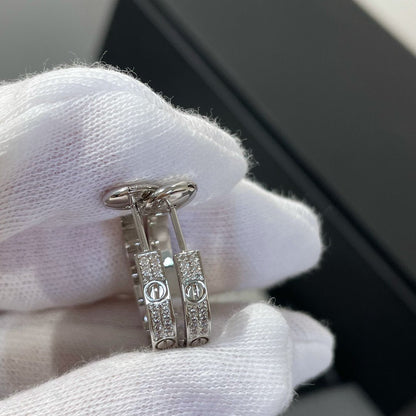 [Zalyn Jewelry ]LOVE DIAMOND SILVER HOOP EARRINGS