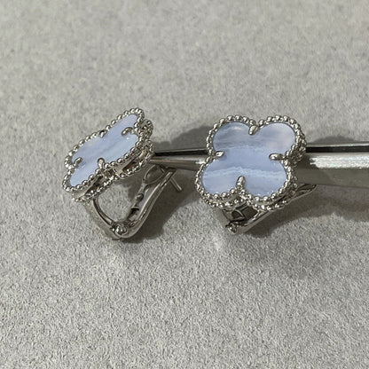 [Zalyn Jewelry ]CLOVER CHALCEDONY SILVER STUD EARRINGS