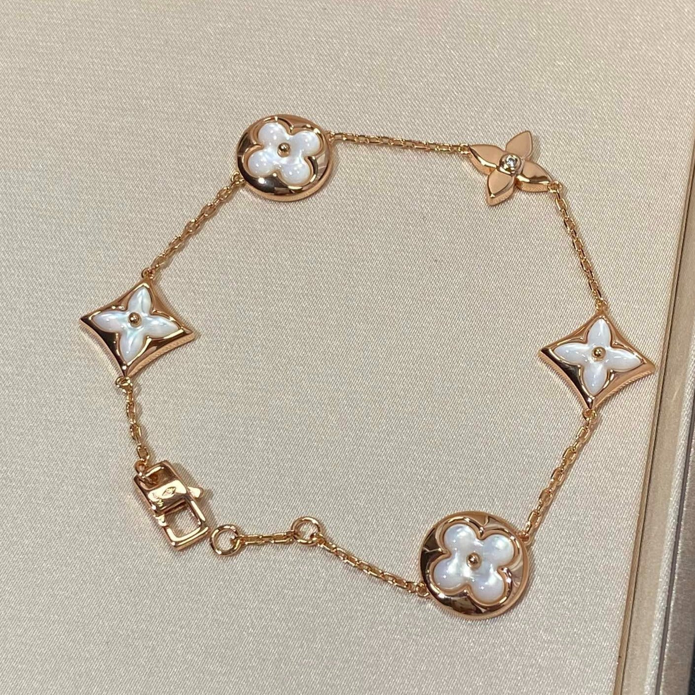 [Zalyn]STAR AND SUN 5 MOTIF MOP ROSE GOLD BRACELET