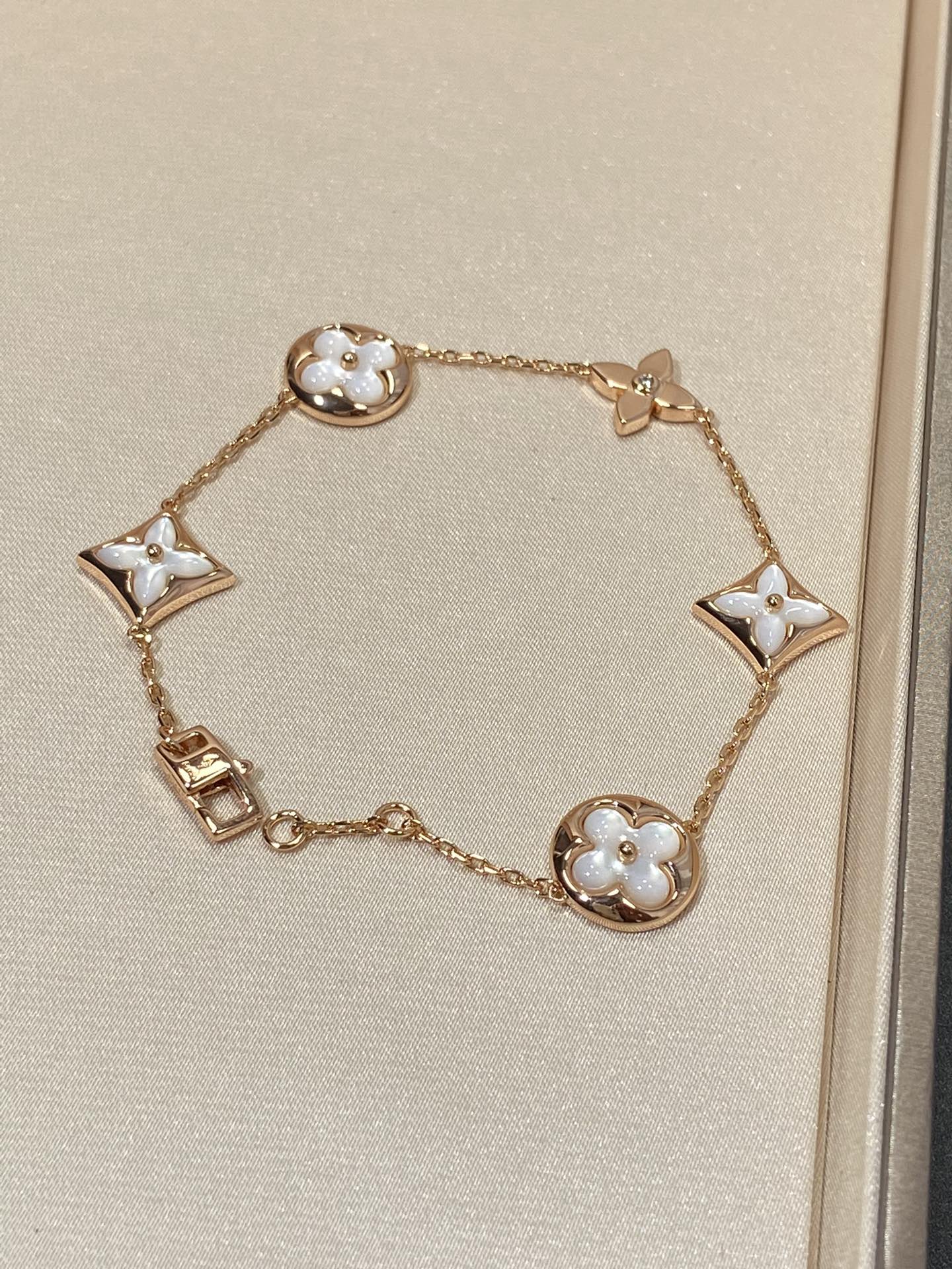 [Zalyn]STAR AND SUN 5 MOTIF MOP ROSE GOLD BRACELET