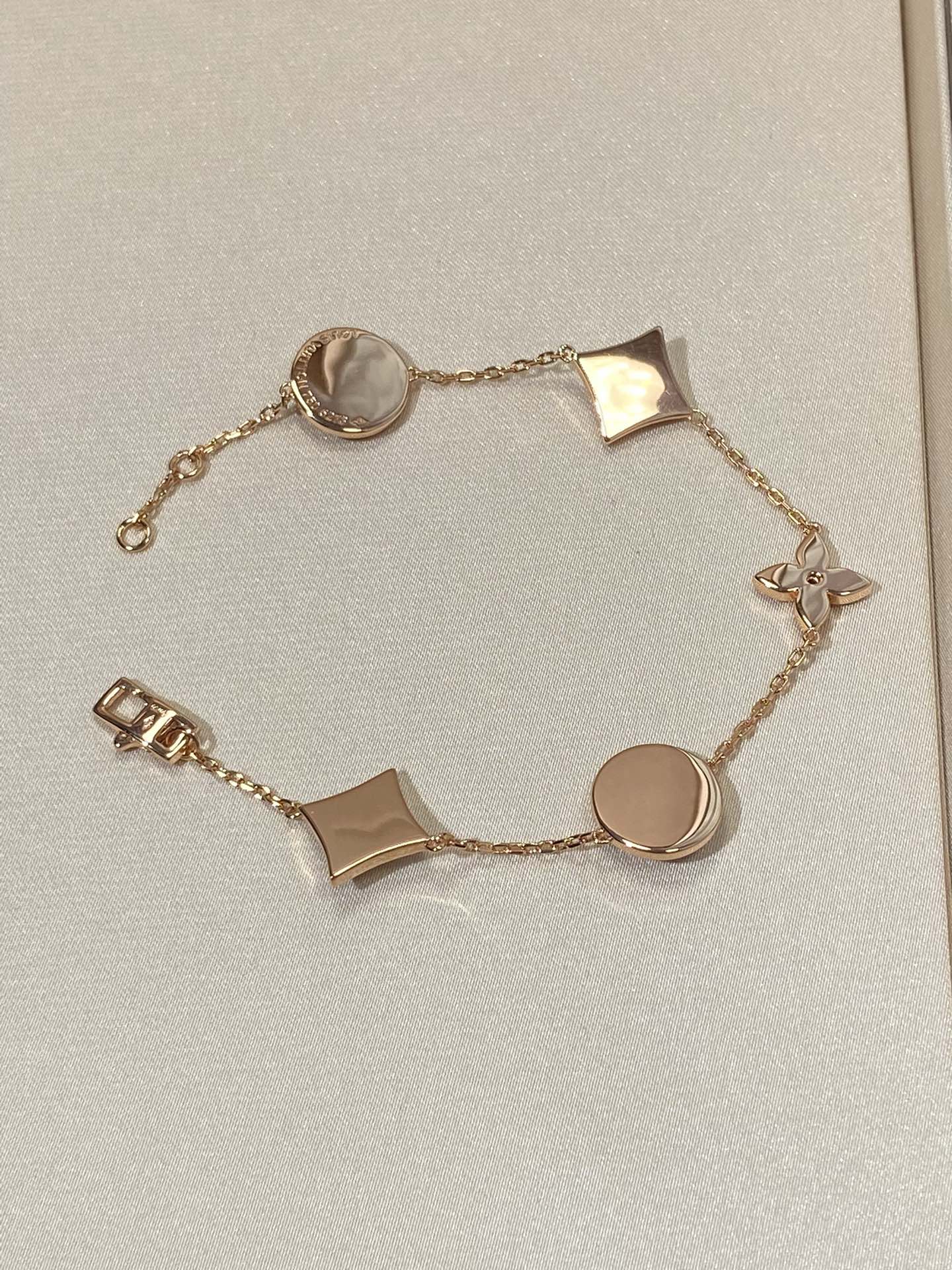 [Zalyn]STAR AND SUN 5 MOTIF MOP ROSE GOLD BRACELET