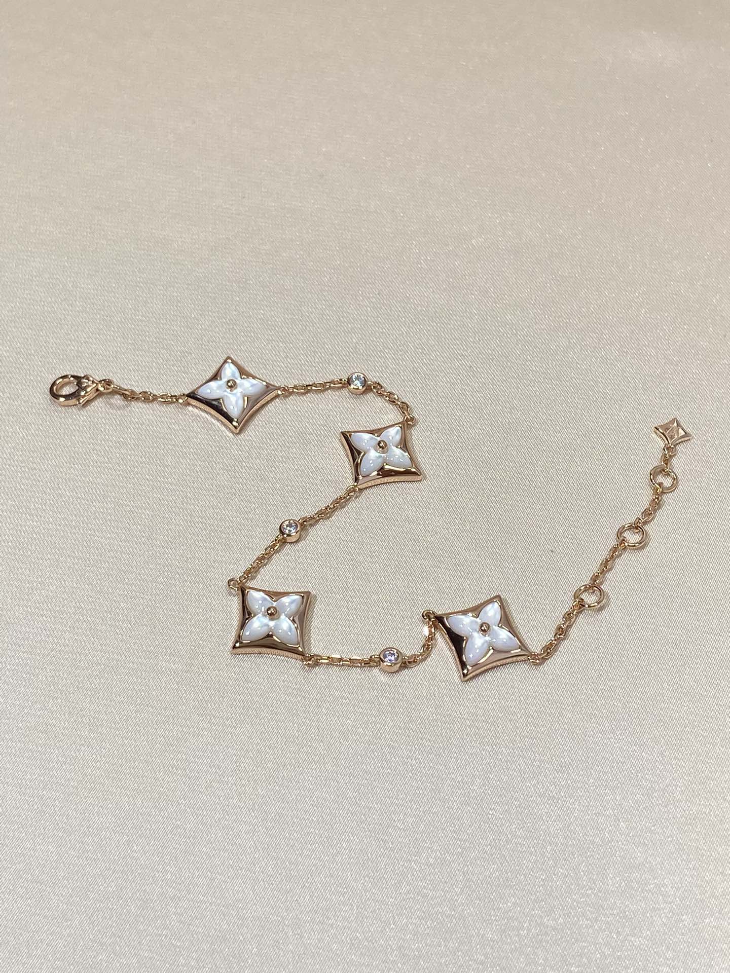 [Zalyn]STAR 4 MOTIF MOP DIAMOND ROSE GOLD BRACELET